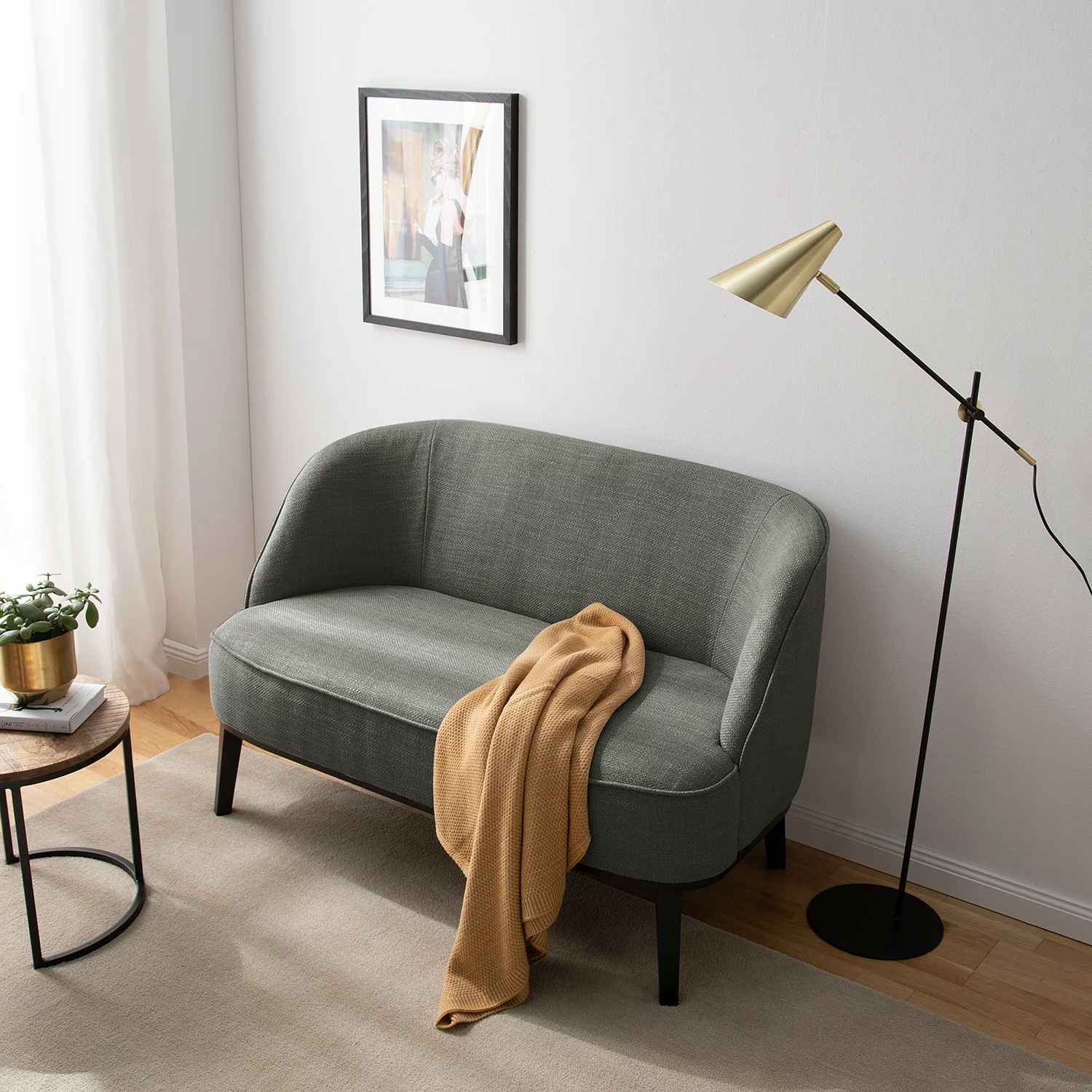 Ridgevalley Canapé Voiteur (2-3 places) - Tissu Noela: Gris - Hêtre foncé 5 Ridgevalley Canapé Voiteur (2-3 places) - Tissu Noela: Gris - Hêtre foncé – Image 3