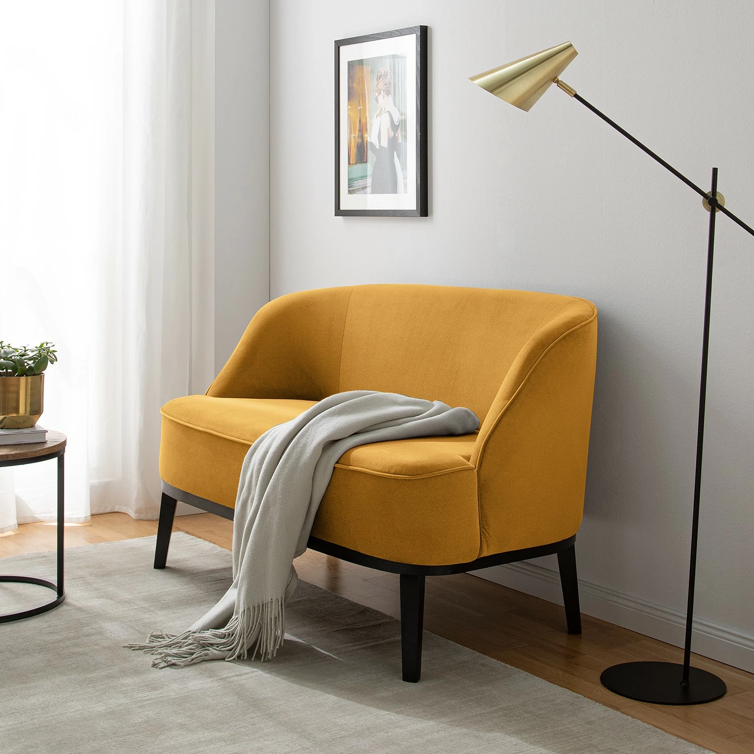 Ridgevalley Canapé Voiteur (2-3 places) - Microfibre Sela: Jaune maïs - Hêtre foncé 4 Ridgevalley Canapé Voiteur (2-3 places) - Microfibre Sela: Jaune maïs - Hêtre foncé – Image 2