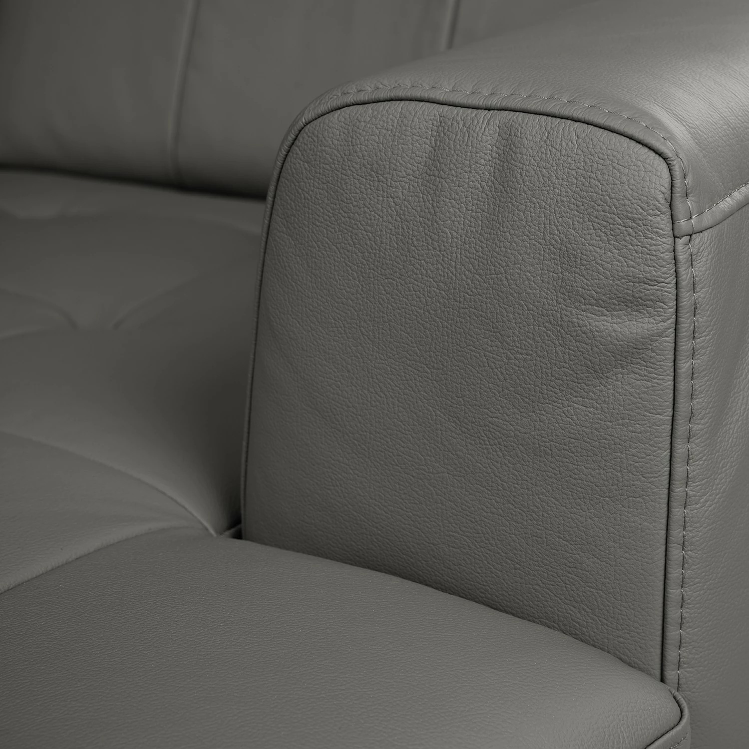 Fredriks Canapé panoramique White Pine - Cuir Mabra: Gris - Méridienne courte à droite / longue à gauche (vue de face) 10 Fredriks Canapé panoramique White Pine - Cuir Mabra: Gris - Méridienne courte à droite / longue à gauche (vue de face) – Image 8