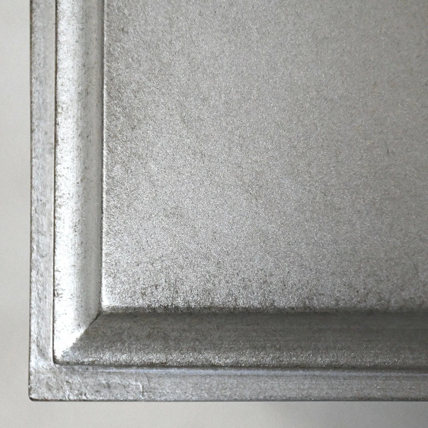 Red Living Commode Tilloloy - Blanc / Argenté / Noir 12 Red Living Commode Tilloloy - Blanc / Argenté / Noir – Image 10