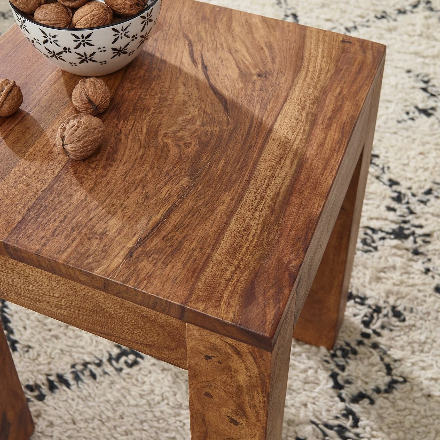 Naturoo Bout de canapé Verniolle II - Sheesham massif 5 Naturoo Bout de canapé Verniolle II - Sheesham massif – Image 3