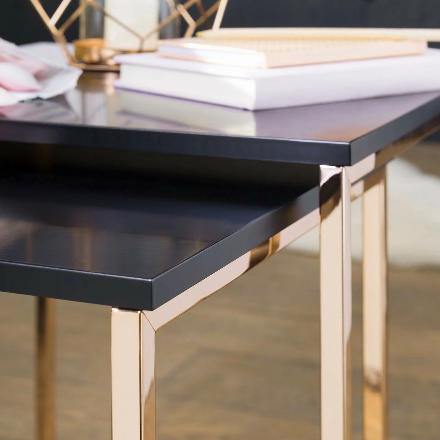 Loftscape Tables gigognes Menville (lot de 2) - Noir / Doré rosé 7 Loftscape Tables gigognes Menville (lot de 2) - Noir / Doré rosé – Image 5