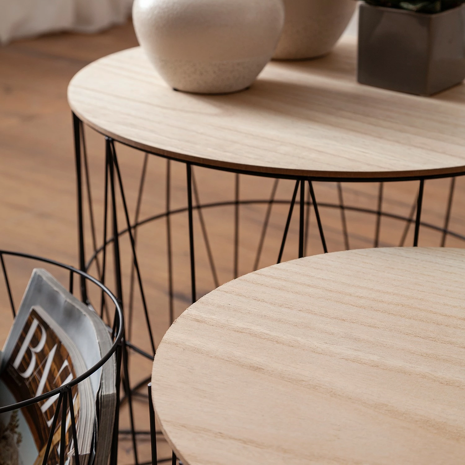 Norrwood Bouts de canapé Veranne I (lot de 4) - Imitation chêne / Noir 6 Norrwood Bouts de canapé Veranne I (lot de 4) - Imitation chêne / Noir – Image 4