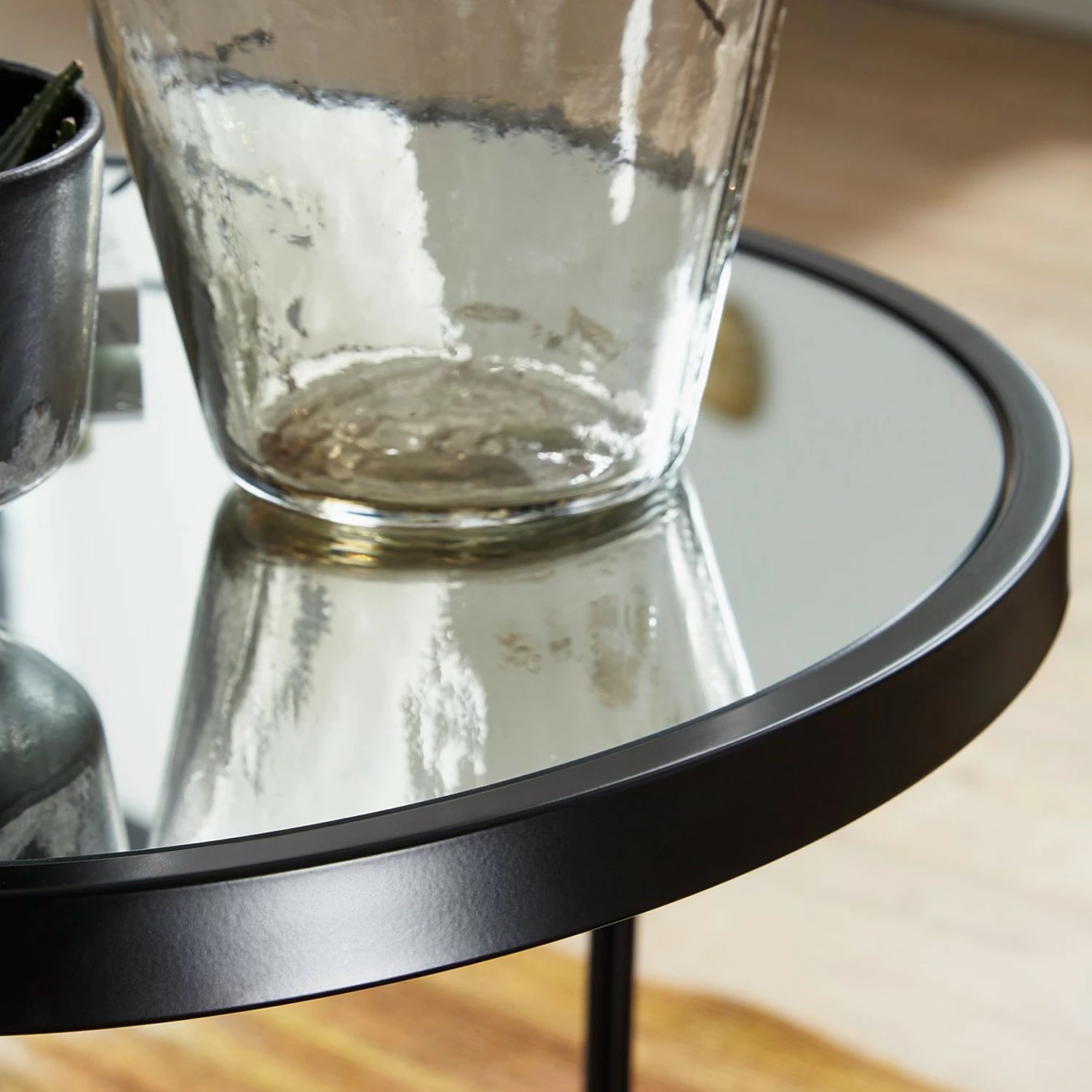 Loftscape Bout de canapé Menglon - Verre / Métal - Noir 6 Loftscape Bout de canapé Menglon - Verre / Métal - Noir – Image 4