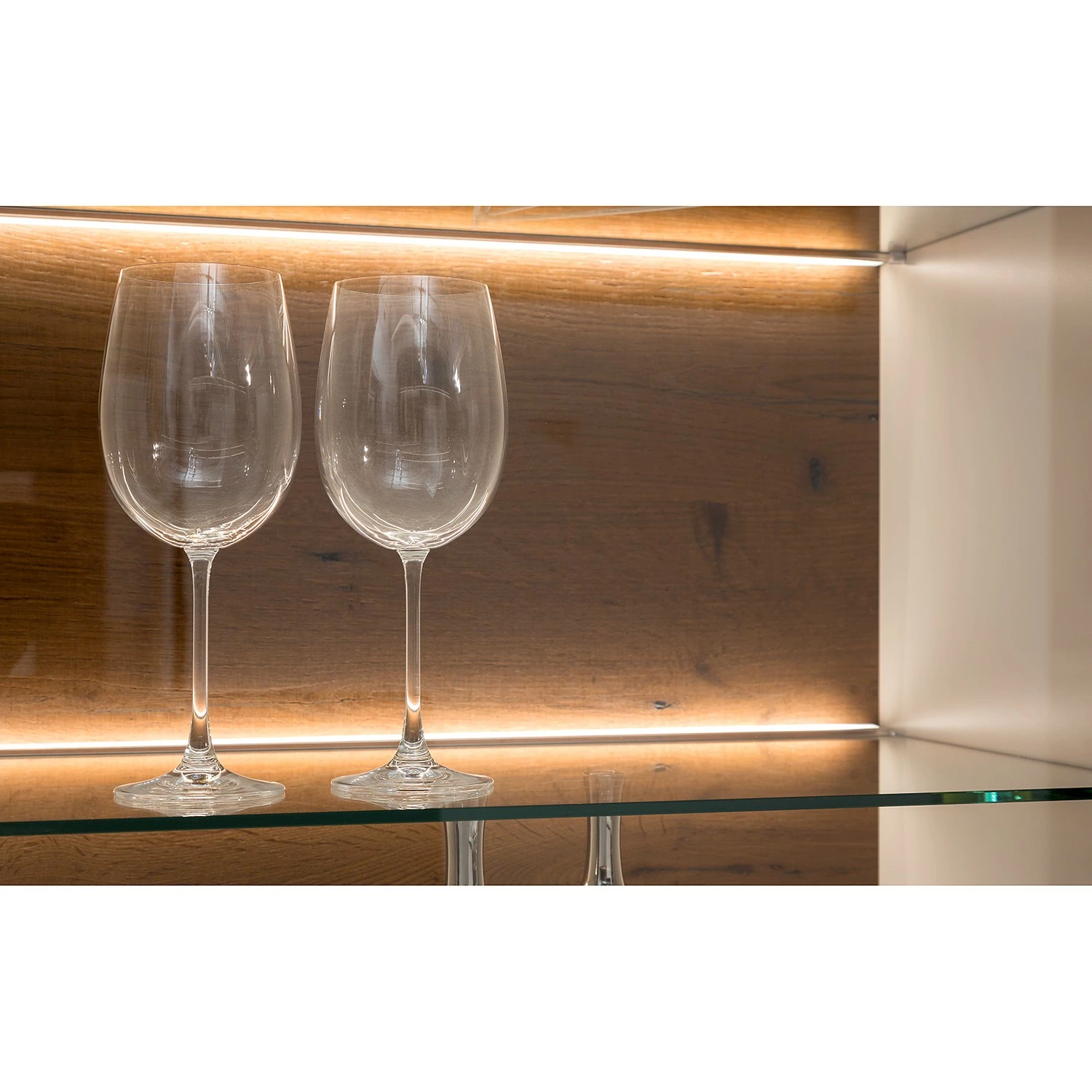 GWINNER Ensemble meubles TV Bellano I (4 élém.) - Placage en bois véritable - Blanc mat / Planches de chêne - Alignement à droite - Avec éclairage 7 GWINNER Ensemble meubles TV Bellano I (4 élém.) - Placage en bois véritable - Blanc mat / Planches de chêne - Alignement à droite - Avec éclairage – Image 5