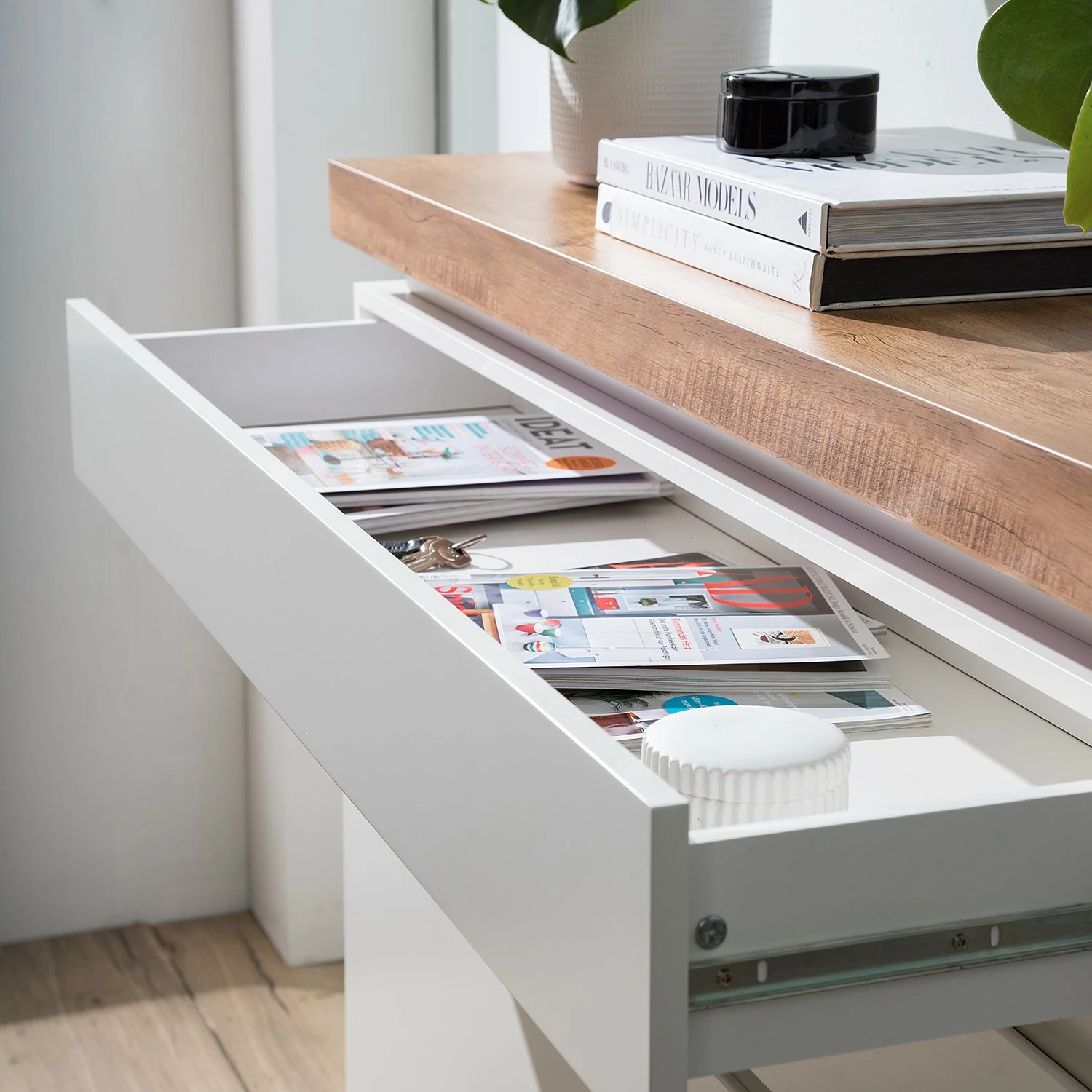 Fredriks Buffet Namona I - Éclairage inclus - Imitation chêne / Blanc 17 Fredriks Buffet Namona I - Éclairage inclus - Imitation chêne / Blanc – Image 15