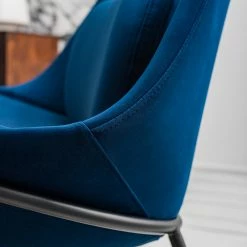 Studio Copenhagen Fauteuil Evie II - Velours / Métal - Bleu foncé / Noir 23 Studio Copenhagen Fauteuil Evie II - Velours / Métal - Bleu foncé / Noir -loftscape Boutique 1000273471 220919 026 MOOD DETAILS P000000001000273471 mood