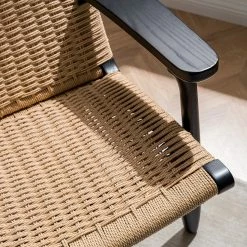 Studio Copenhagen Fauteuil de jardin Emeli - Corde / Frêne massif - Corde naturelle / Frêne 19 Studio Copenhagen Fauteuil de jardin Emeli - Corde / Frêne massif - Corde naturelle / Frêne -loftscape Boutique 1000273476 220915 022 MOOD DETAILS P000000001000273476 mood