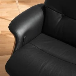 Studio Copenhagen Fauteuil relax Anderson I - Cuir véritable Neka : Noir - Noir - Noyer 28 Studio Copenhagen Fauteuil relax Anderson I - Cuir véritable Neka : Noir - Noir - Noyer -loftscape Boutique 1000276939 211007 104200000133 DETAILS P000000001000276939