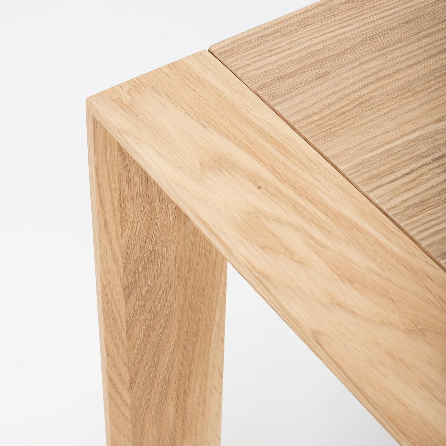 Studio Copenhagen Table basse Maayka - Partiellement en chêne massif - Chêne clair - Largeur : 55 cm 14 Studio Copenhagen Table basse Maayka - Partiellement en chêne massif - Chêne clair - Largeur : 55 cm – Image 12