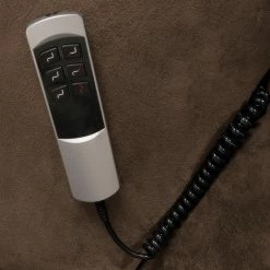 Loftscape Fauteuil relax Gosport - Microfibre Flavie: Nougat - Fonction relaxation - Avec aide au redressement - Réglage électrique : 2 moteurs avec batterie 25 Loftscape Fauteuil relax Gosport - Microfibre Flavie: Nougat - Fonction relaxation - Avec aide au redressement - Réglage électrique : 2 moteurs avec batterie -loftscape Boutique 1000317054 220120 11542900317 DETAILS P000000001000317054