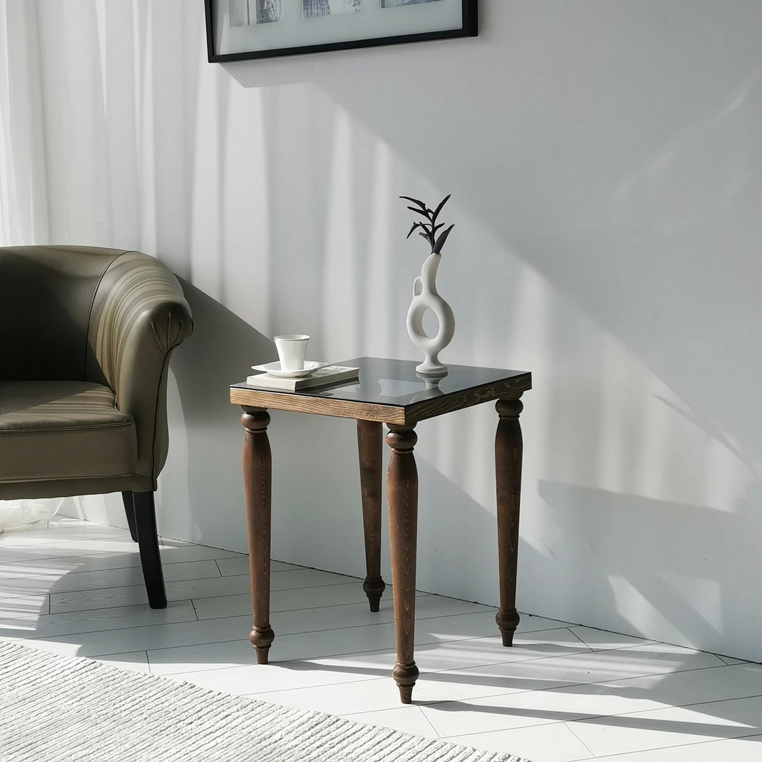 Ars Natura Bout de canapé Tating - Verre / Noyer massif - Noir fumé / Noyer 6 Ars Natura Bout de canapé Tating - Verre / Noyer massif - Noir fumé / Noyer – Image 4