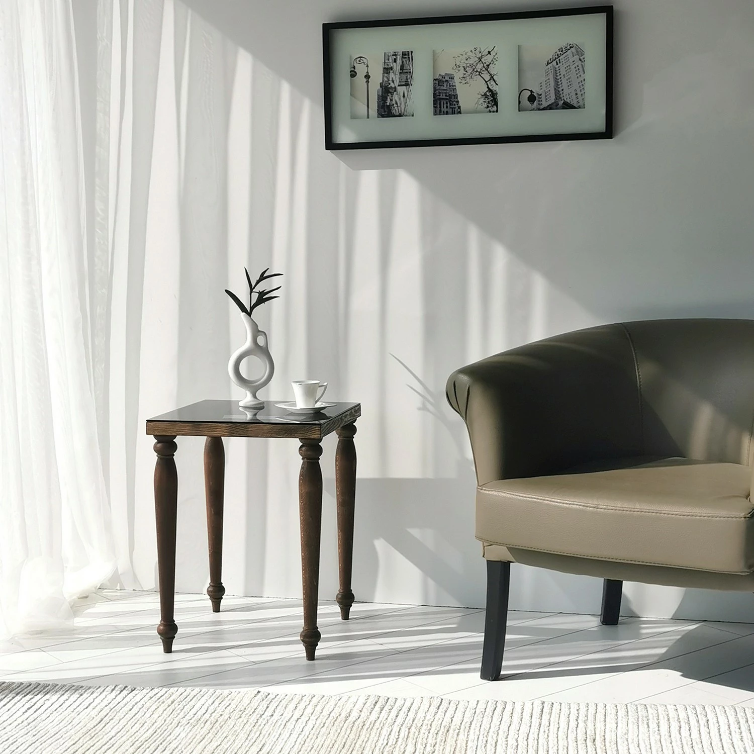 Ars Natura Bout de canapé Tating - Verre / Noyer massif - Noir fumé / Noyer 8 Ars Natura Bout de canapé Tating - Verre / Noyer massif - Noir fumé / Noyer – Image 6