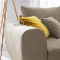 Mørteens Canapé d’angle Capstone - Velours Rosor: Cappuccino - Méridienne longue à droite (vue de face) - Sans repose-pieds 26 Mørteens Canapé d’angle Capstone - Velours Rosor: Cappuccino - Méridienne longue à droite (vue de face) - Sans repose-pieds -loftscape Boutique 1000336722 220301 070 DETAILS P000000001000336722