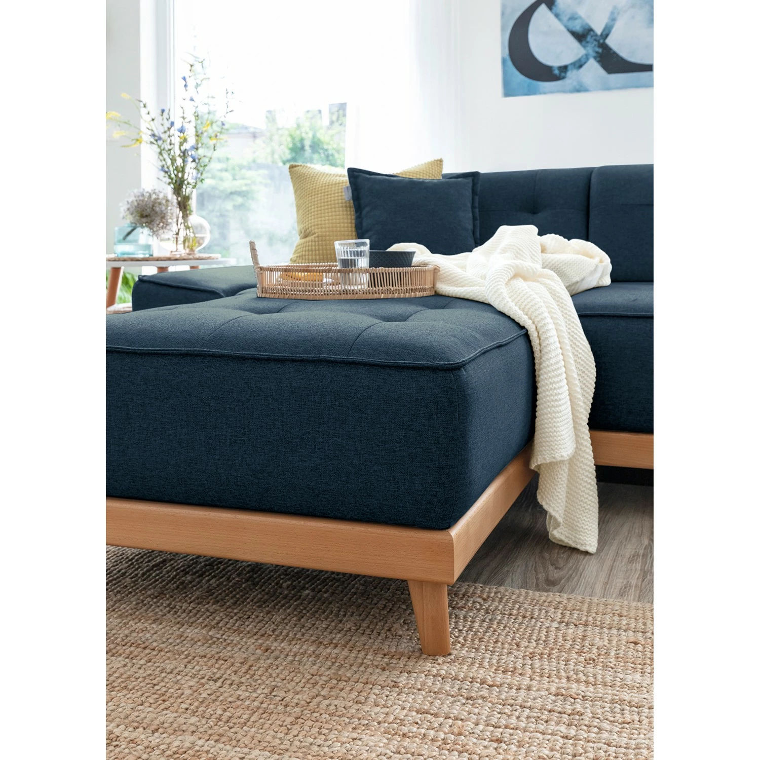 Norrwood Canapé panoramique Surribas - Tissu Lark: Bleu foncé - Méridienne courte à gauche / longue à droite (vue de face) 11 Norrwood Canapé panoramique Surribas - Tissu Lark: Bleu foncé - Méridienne courte à gauche / longue à droite (vue de face) – Image 9