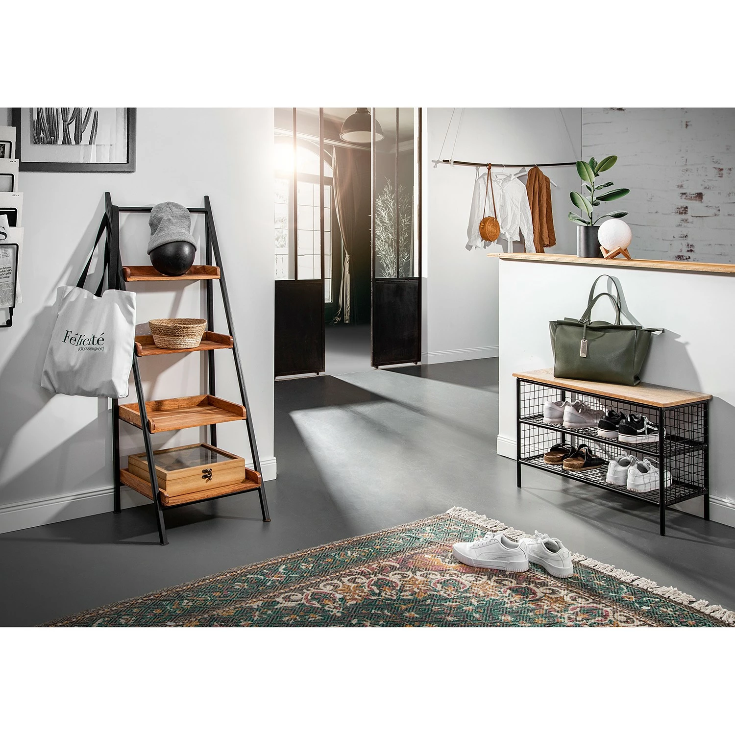 Red Living Étagère à chaussures Ugo - Manguier massif / Métal - Manguier / Noir 5 Red Living Étagère à chaussures Ugo - Manguier massif / Métal - Manguier / Noir – Image 4