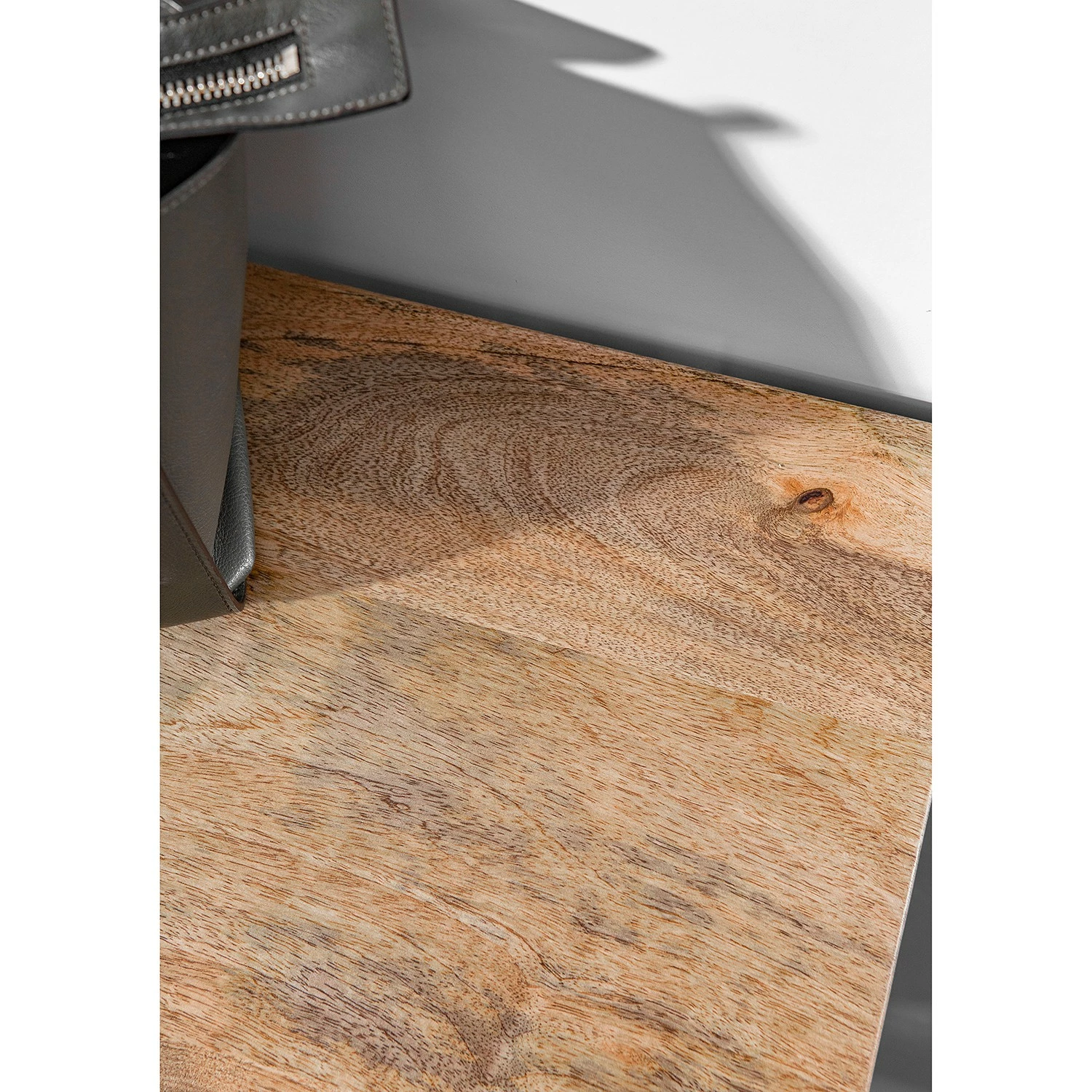 Red Living Étagère à chaussures Ugo - Manguier massif / Métal - Manguier / Noir 9 Red Living Étagère à chaussures Ugo - Manguier massif / Métal - Manguier / Noir – Image 8