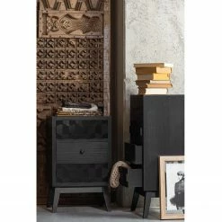 Red Living Bout de canapé Tyrone - Pin noir - Hauteur : 79 cm -loftscape Boutique 1000342083 220401 021 MOOD DETAILS P000000001000342083 mood