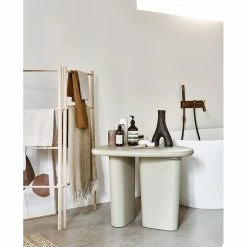 Naturoo Table basse Sugot - Manguier massif - Beige 8 Naturoo Table basse Sugot - Manguier massif - Beige -loftscape Boutique 1000342097 220401 020 MOOD DETAILS P000000001000342097 mood