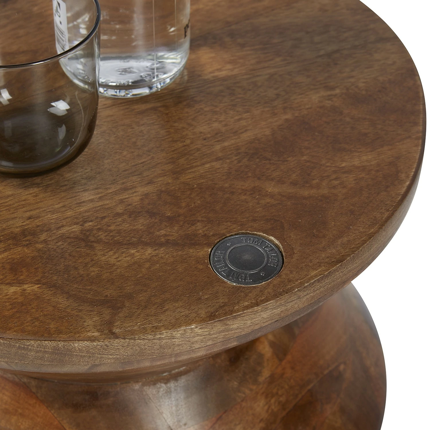 Tom Tailor Bout de canapé Knoppe I - Manguier massif - Manguier 8 Tom Tailor Bout de canapé Knoppe I - Manguier massif - Manguier – Image 6