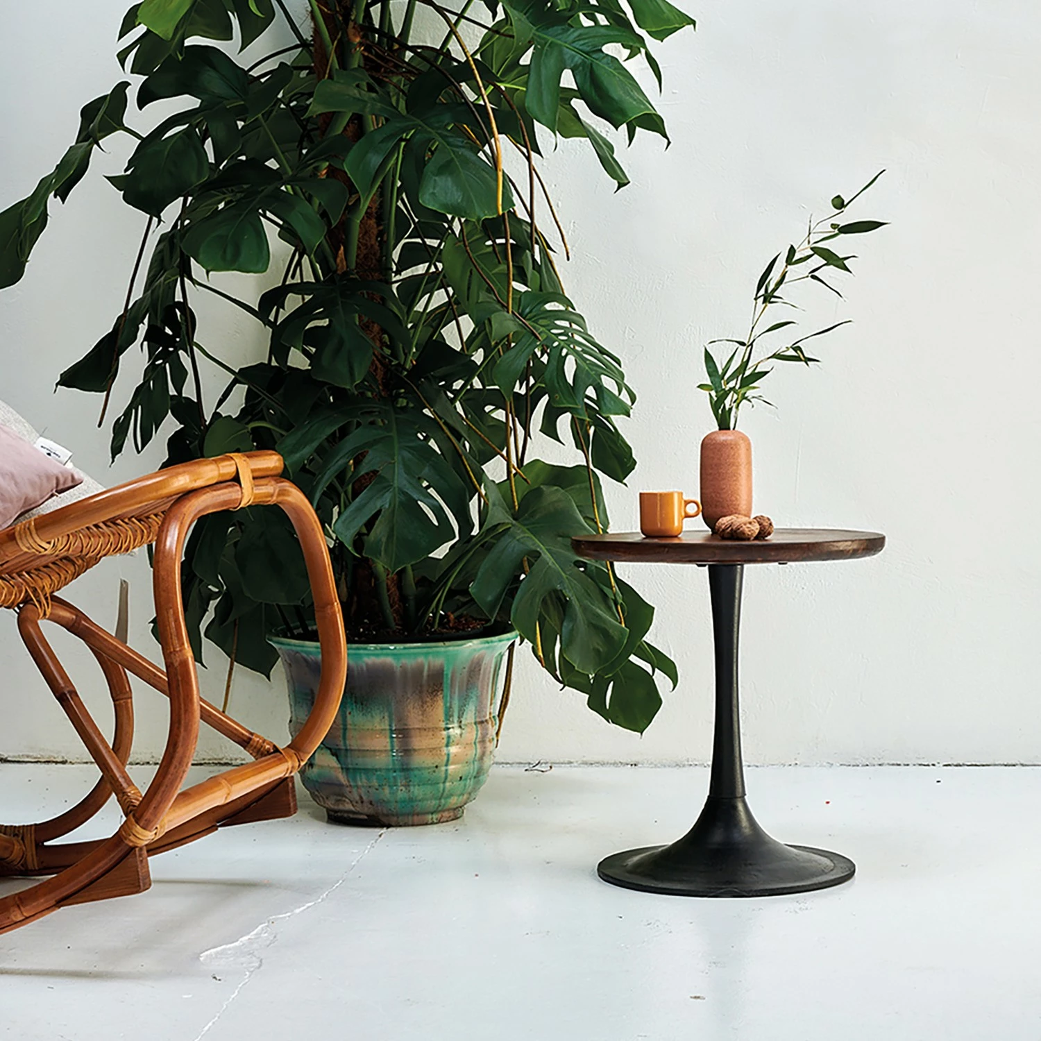 Tom Tailor Bout de canapé Montalbo II - Manguier massif / Fer - Manguier / Noir 4 Tom Tailor Bout de canapé Montalbo II - Manguier massif / Fer - Manguier / Noir – Image 2