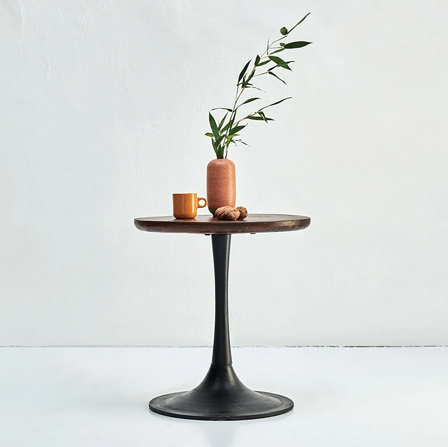 Tom Tailor Bout de canapé Montalbo II - Manguier massif / Fer - Manguier / Noir 5 Tom Tailor Bout de canapé Montalbo II - Manguier massif / Fer - Manguier / Noir – Image 3