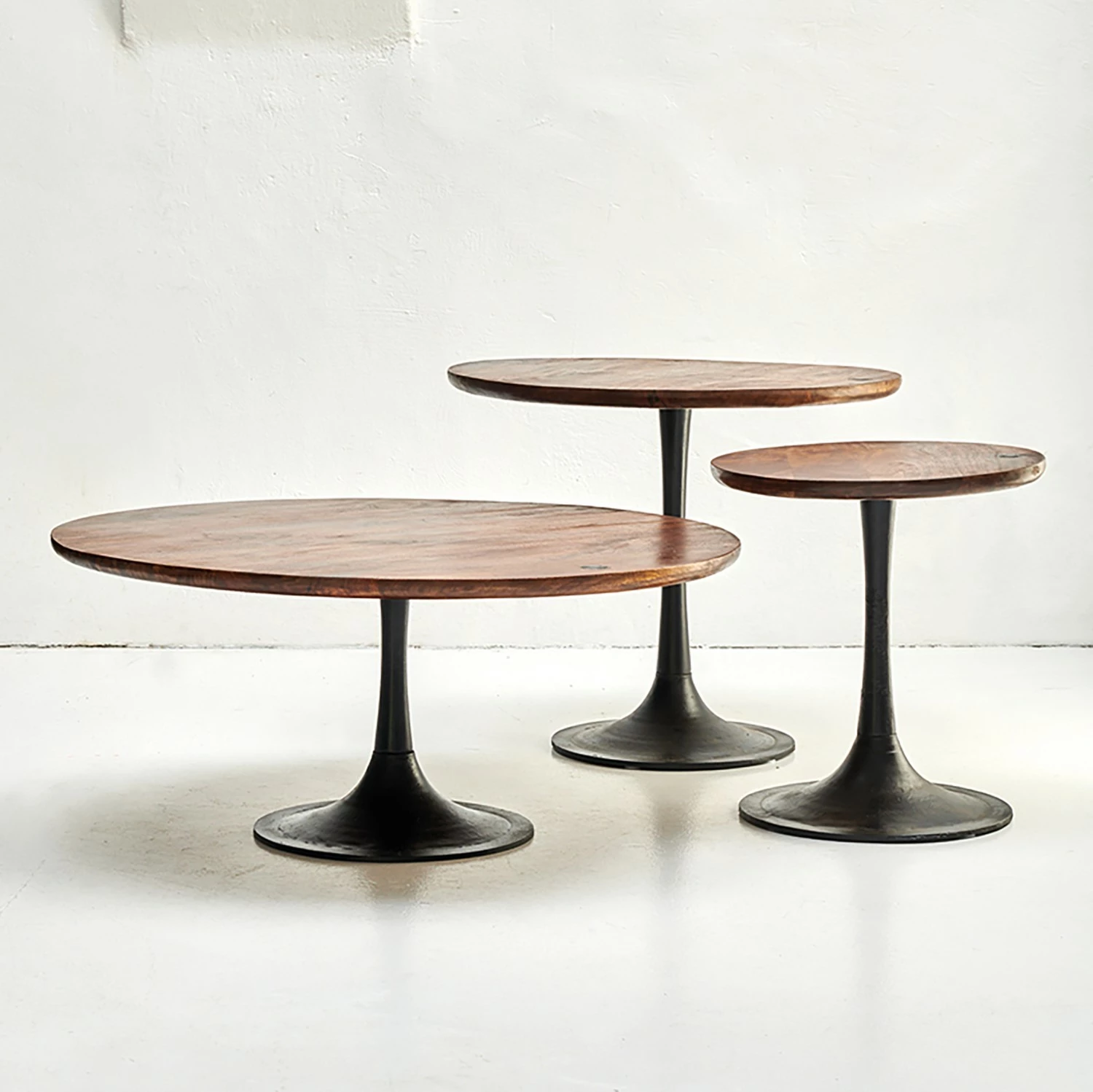 Tom Tailor Bout de canapé Montalbo II - Manguier massif / Fer - Manguier / Noir 6 Tom Tailor Bout de canapé Montalbo II - Manguier massif / Fer - Manguier / Noir – Image 4