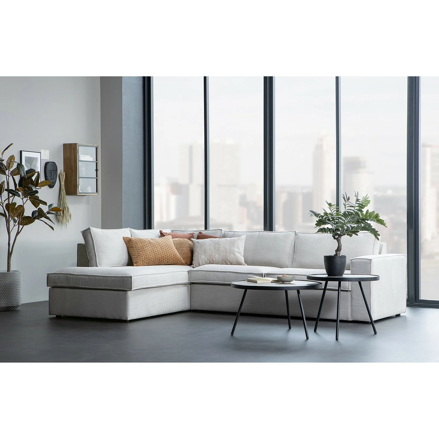 Red Living Tables basses Vabell (lot de 3) - Teck massif / Métal - Teck / Noir 4 Red Living Tables basses Vabell (lot de 3) - Teck massif / Métal - Teck / Noir – Image 2