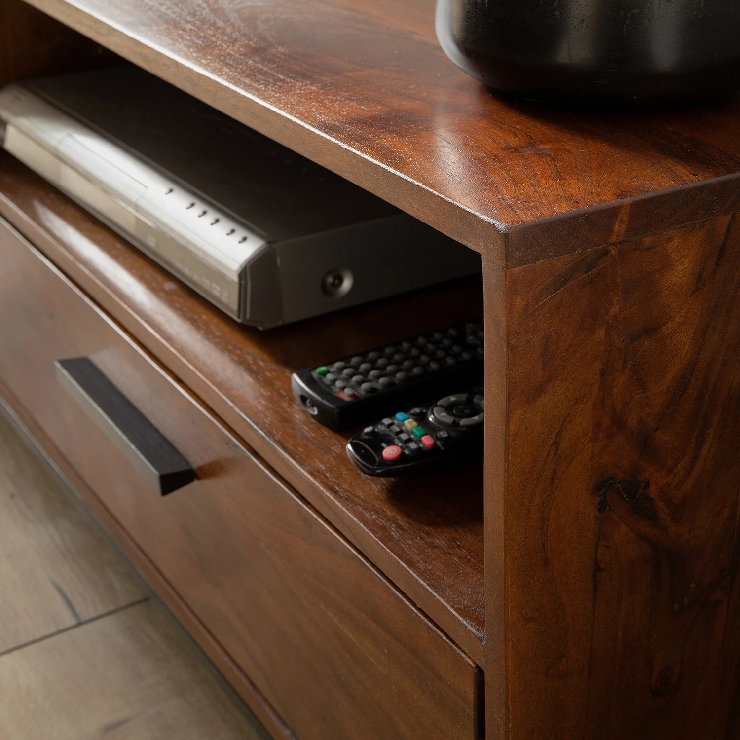 Ars manufacti Meuble TV Woodson V - Acacia massif / Métal - Acacia brun 17 Ars manufacti Meuble TV Woodson V - Acacia massif / Métal - Acacia brun – Image 15