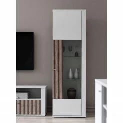 Loftscape Vitrine Millquarter I - Blanc / Imitation chêne clair -loftscape Boutique 1000364912 220722 021 MOOD DETAILS P000000001000364912 mood