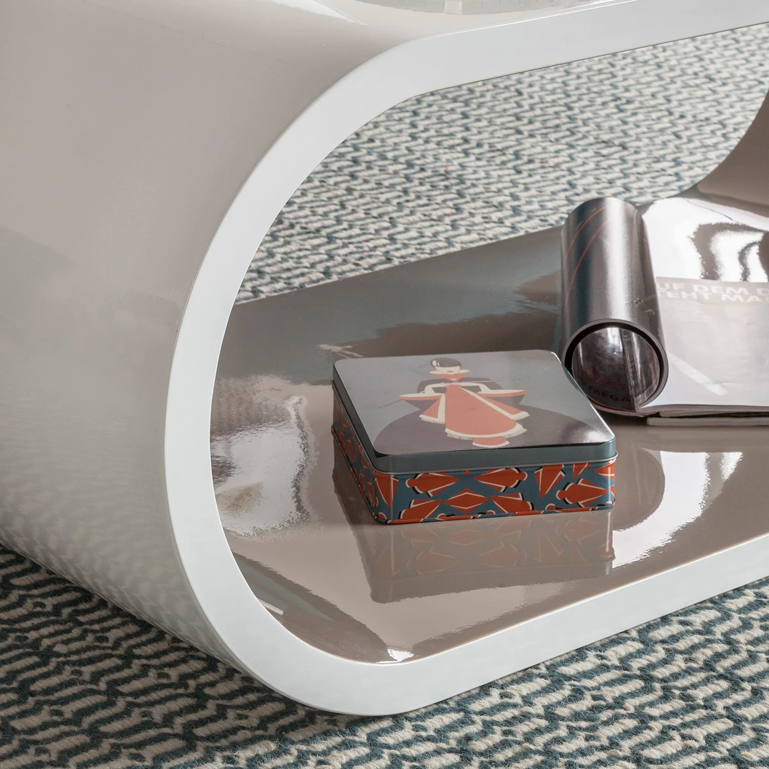 Fredriks Table basse Two Colour - Blanc brillant / Lave 5 Fredriks Table basse Two Colour - Blanc brillant / Lave – Image 3