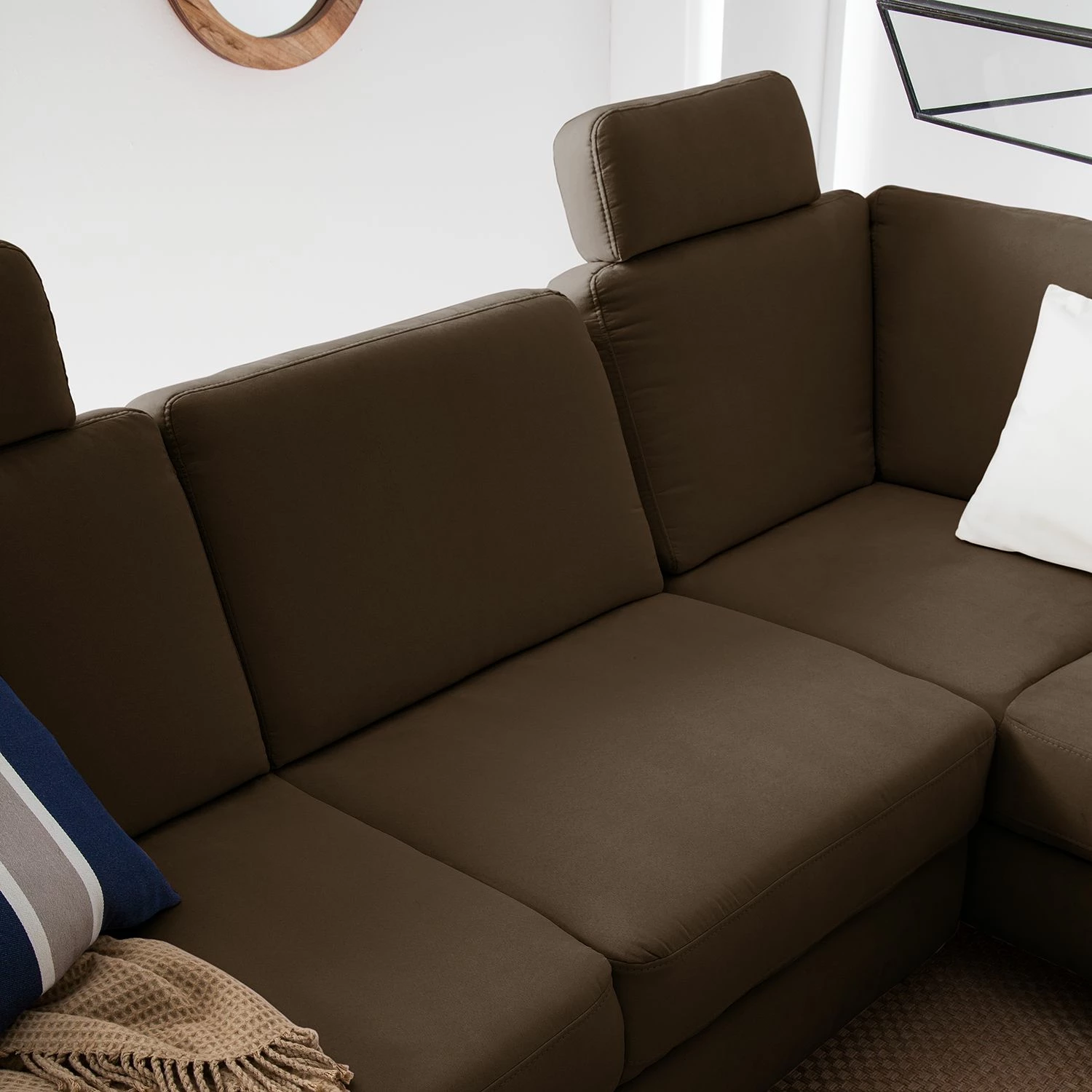 Ars Natura Canapé d'angle Davao - Marron - Méridienne longue à droite (vue de face) 19 Ars Natura Canapé d'angle Davao - Marron - Méridienne longue à droite (vue de face) – Image 17