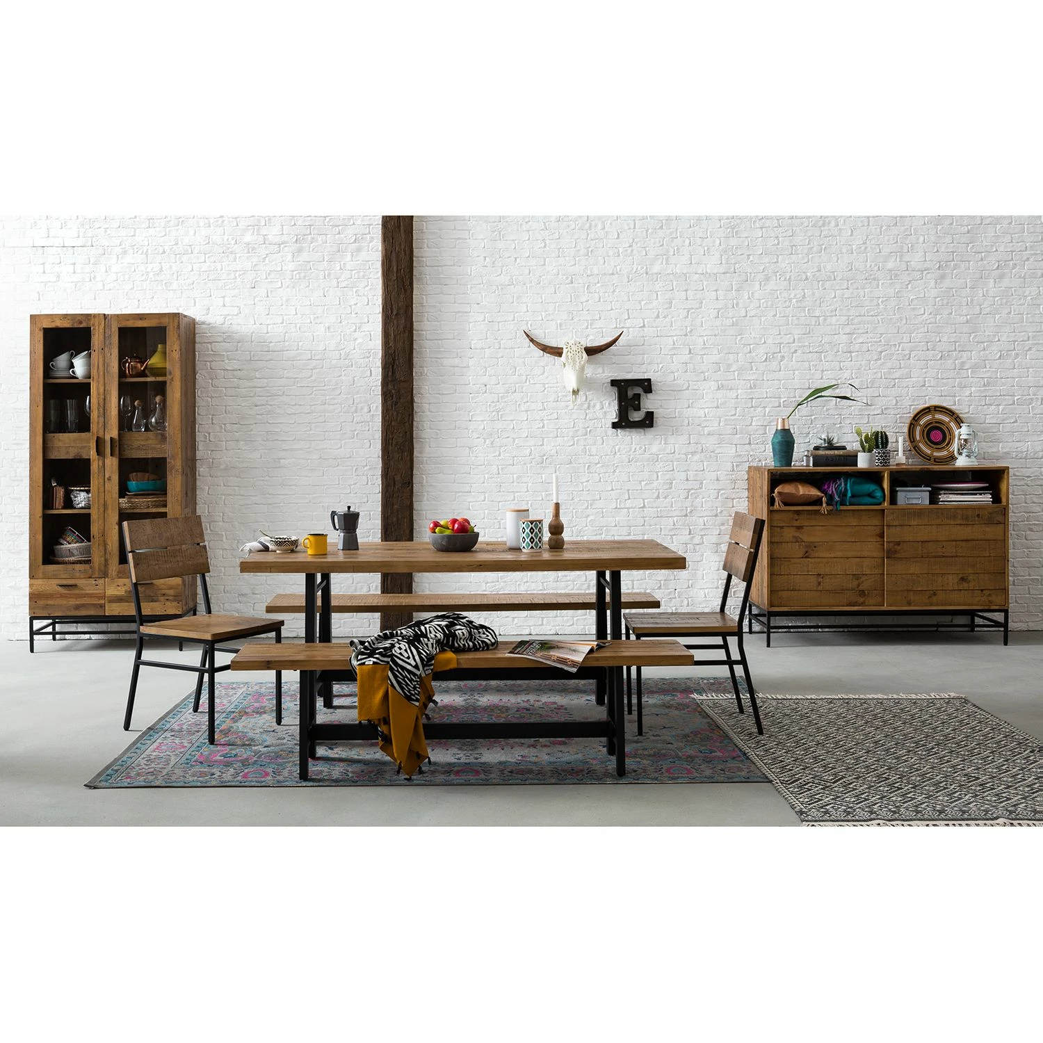 Ars manufacti Armoire vitrine Grasby - Pin recyclé / Métal - Pin foncé / Noir 4 Ars manufacti Armoire vitrine Grasby - Pin recyclé / Métal - Pin foncé / Noir – Image 2