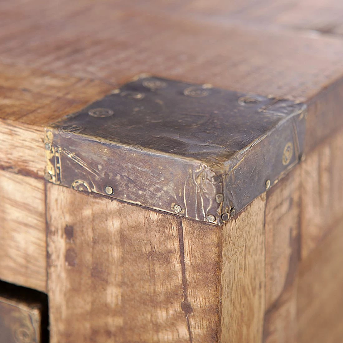 Ars manufacti Commode Pintage - Manguier massif - Teinté et verni 4 Ars manufacti Commode Pintage - Manguier massif - Teinté et verni – Image 2