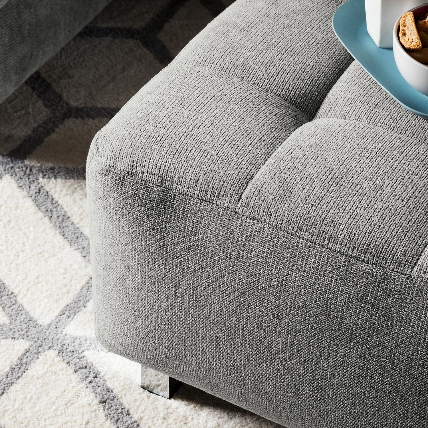 Fredriks Pouf repose-pieds Tanete - Tissu structuré 6 Fredriks Pouf repose-pieds Tanete - Tissu structuré – Image 4