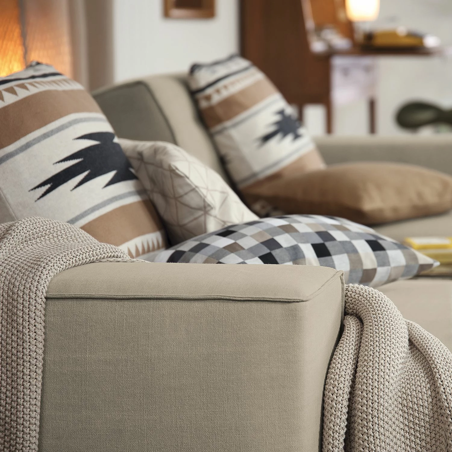 Tom Tailor Méridienne Nordic Chic - Tissu TUS : 1 ecru - Accoudoir monté à gauche (vu de face) 10 Tom Tailor Méridienne Nordic Chic - Tissu TUS : 1 ecru - Accoudoir monté à gauche (vu de face) – Image 8