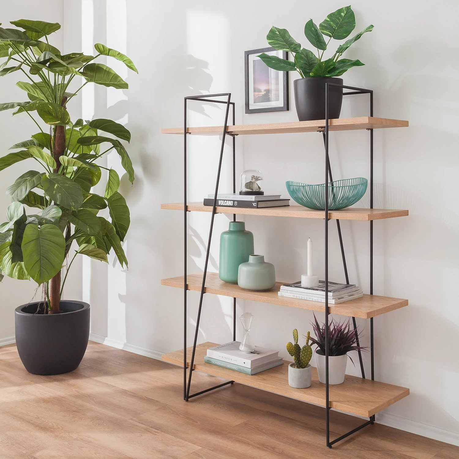 Studio Copenhagen Étagère Anadyr - Noir / Frêne 4 Studio Copenhagen Étagère Anadyr - Noir / Frêne – Image 2