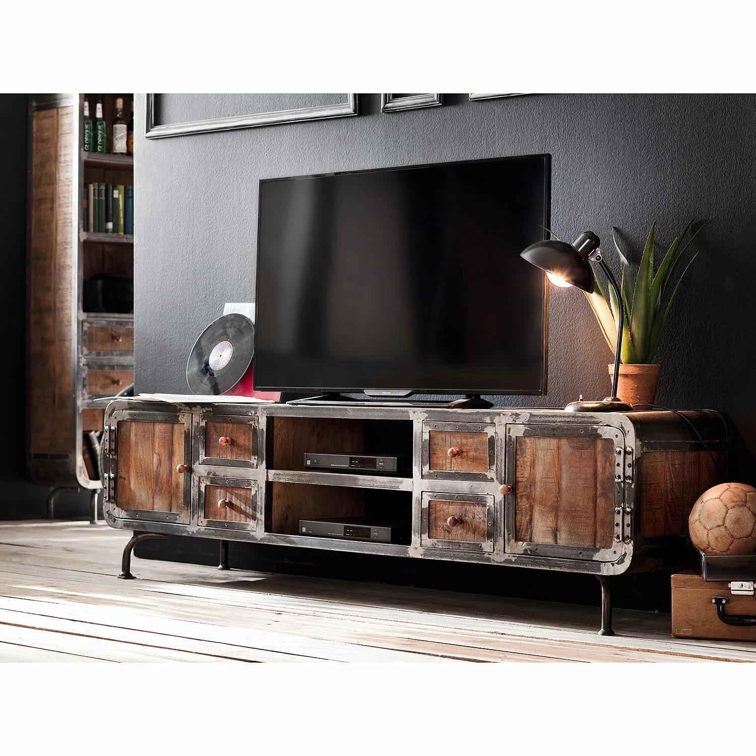 Ars manufacti Meuble TV Wharton II - Partiellement en acacia massif / Acier 4 Ars manufacti Meuble TV Wharton II - Partiellement en acacia massif / Acier – Image 2