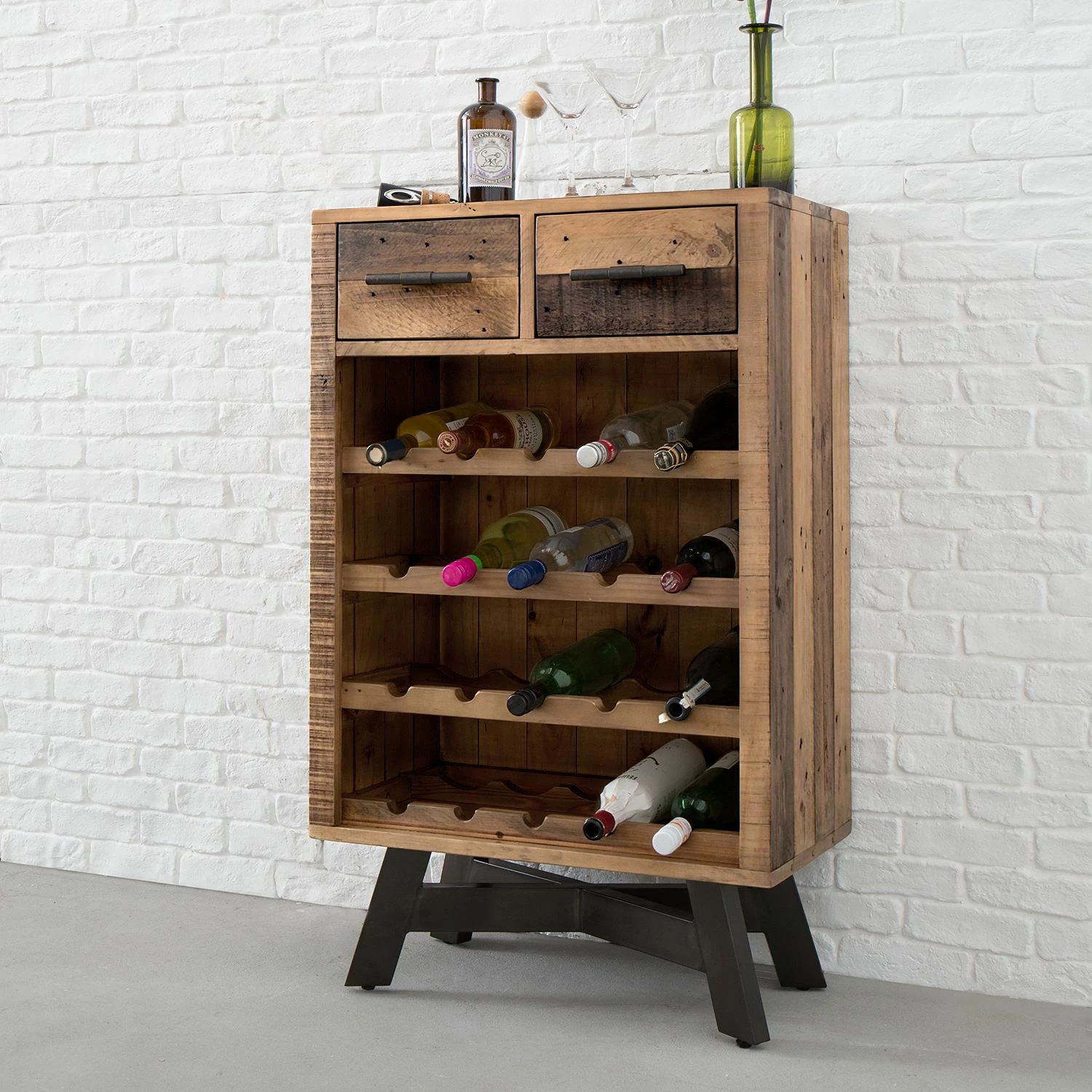 Ars manufacti Étagère à vin Tamati - Pin ancien / Métal - Pin foncé / Noir 4 Ars manufacti Étagère à vin Tamati - Pin ancien / Métal - Pin foncé / Noir – Image 2