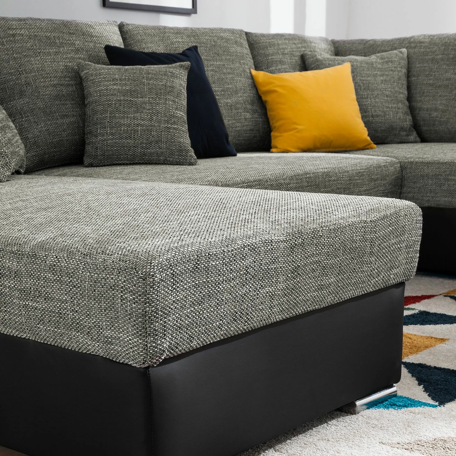 Roomscape Canapé panoramique Berrings - Convertible - Imitation cuir / Tissu structuré - Noir / Gris - Méridienne courte à gauche (vue de face) 18 Roomscape Canapé panoramique Berrings - Convertible - Imitation cuir / Tissu structuré - Noir / Gris - Méridienne courte à gauche (vue de face) – Image 16